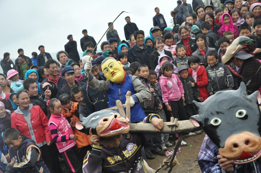 Dancers. Jianlong Village, Gushan Town, Minhe Hui and Tu Autonomous County, Qinghai Province 
